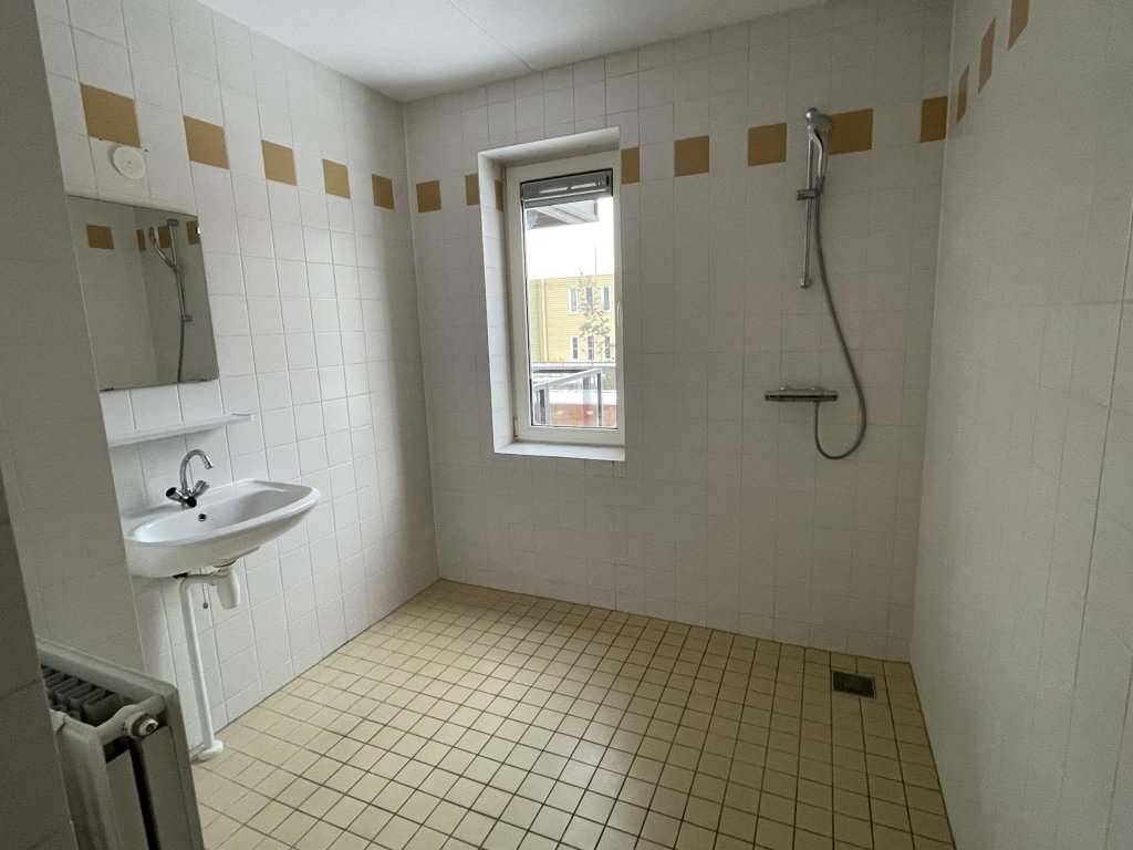 Foto 7 van Paramaribostraat 15 in Groningen