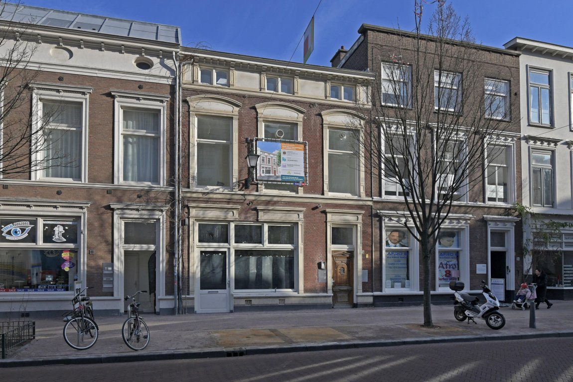 Stationsweg 82-A, Den Haag