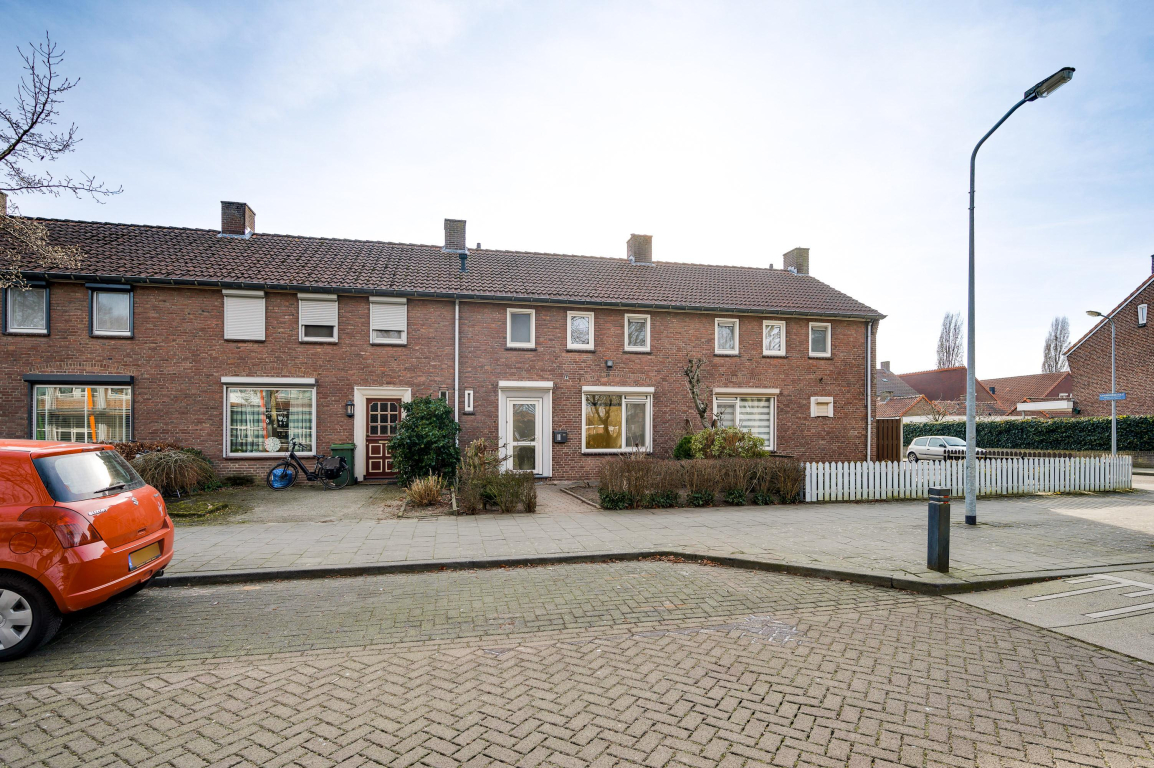 Foto 1 van Mariënhagelaan 11 in Weert