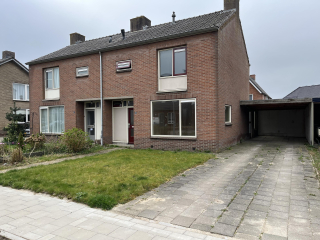 Kampstraat 20 in Maasbommel