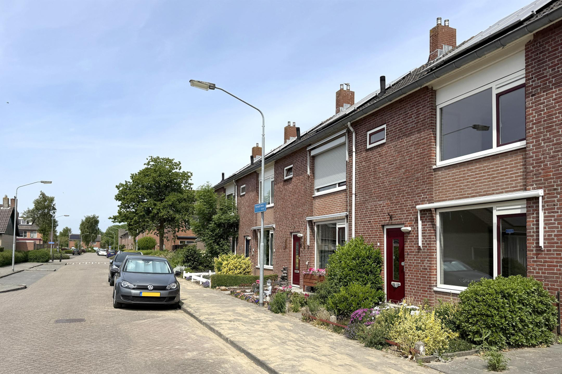 Foto 40 van Koningin Emmastraat 14 in Willemstad