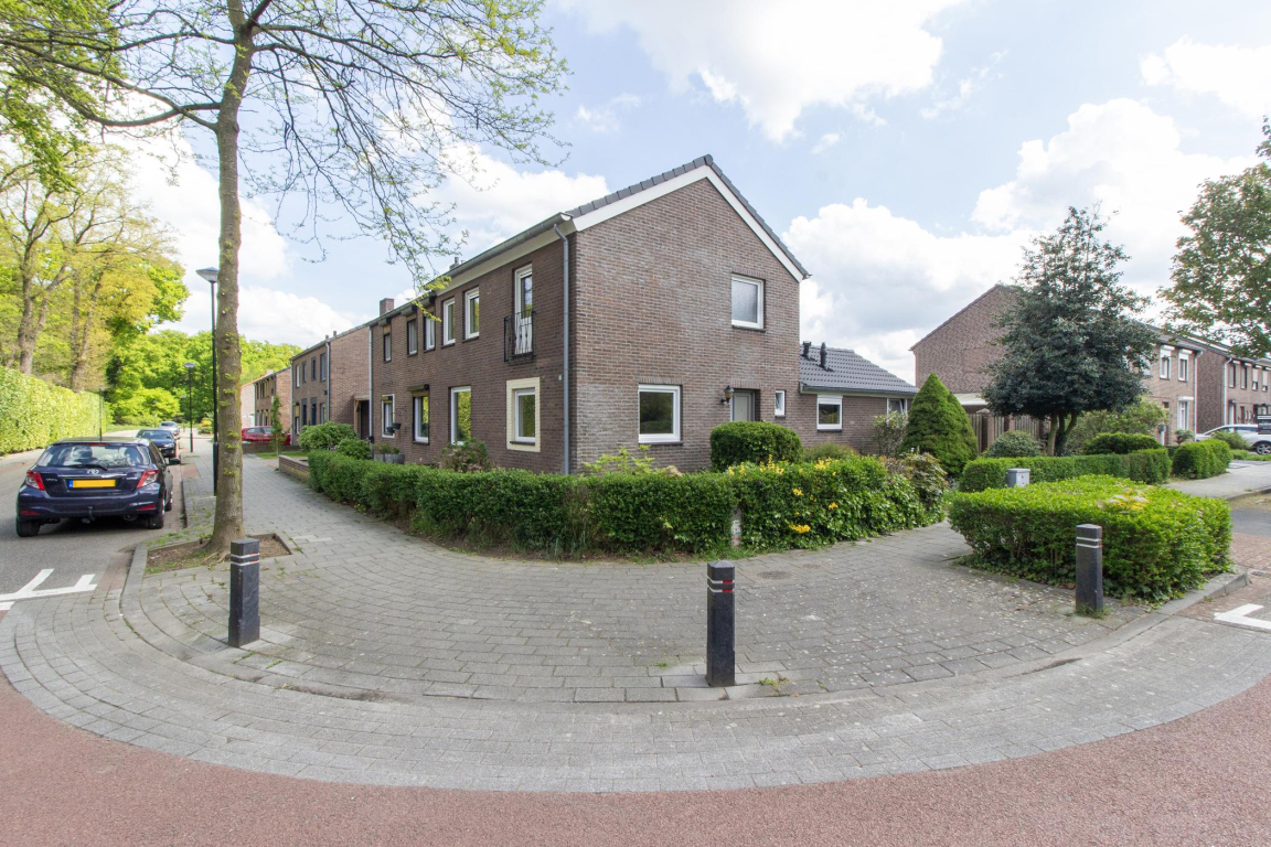 Foto 25 van Aalmoezenier Camplaan 10 in Reuver