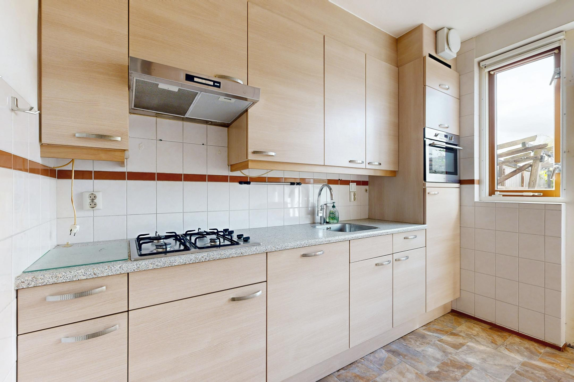 Foto 13 van Houtmolen 12 in Dinteloord