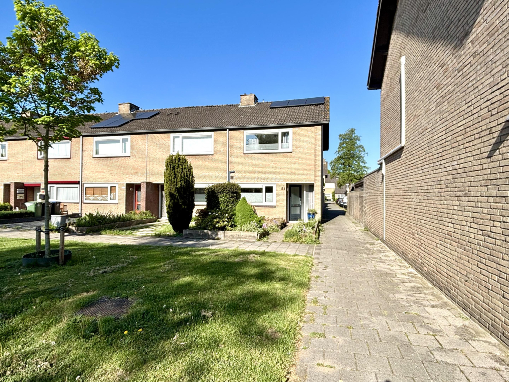 Foto 1 van Azurietdijk 153 in Roosendaal