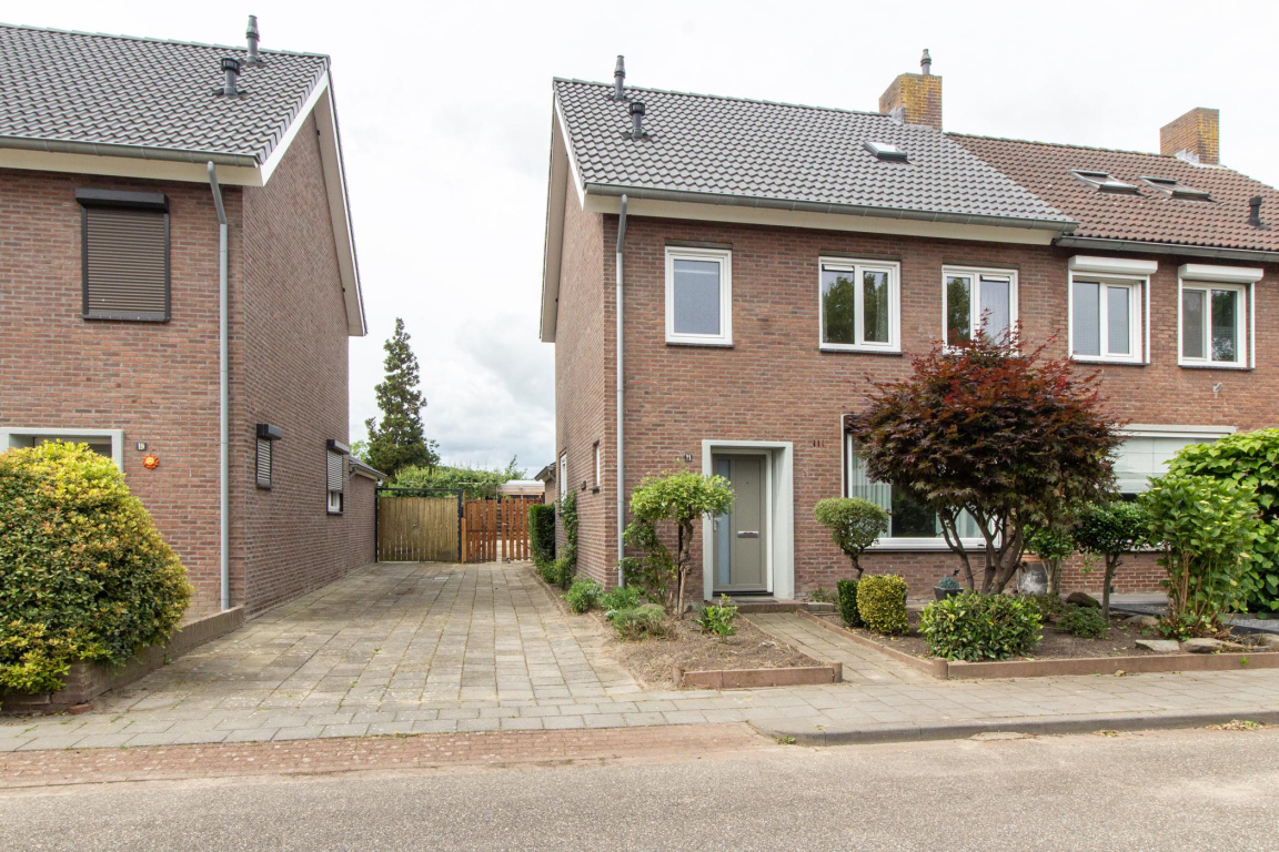 Foto 1 van Gouverneur van Sonsbeecklaan 21 in Reuver
