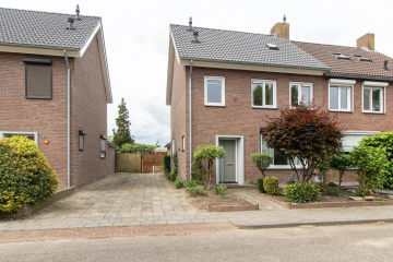 Gouverneur van Sonsbeecklaan 21 in Reuver