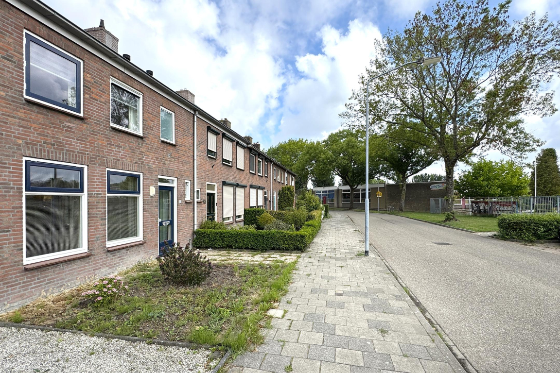 Foto 41 van Beatrijsweg 23 in Klundert