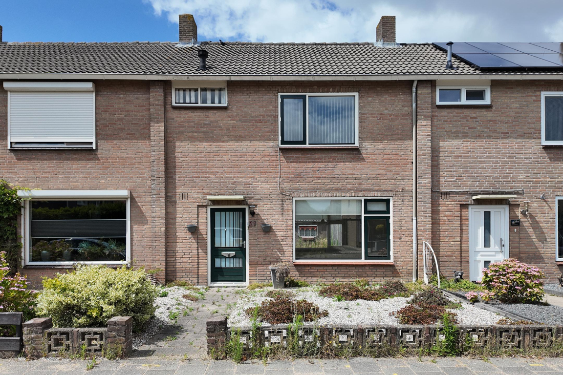 Foto 42 van Jan van Glymesstraat 21 in Fijnaart