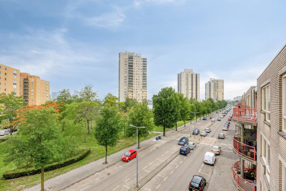 Foto 2 van Drinkwaterweg 304 in Rotterdam