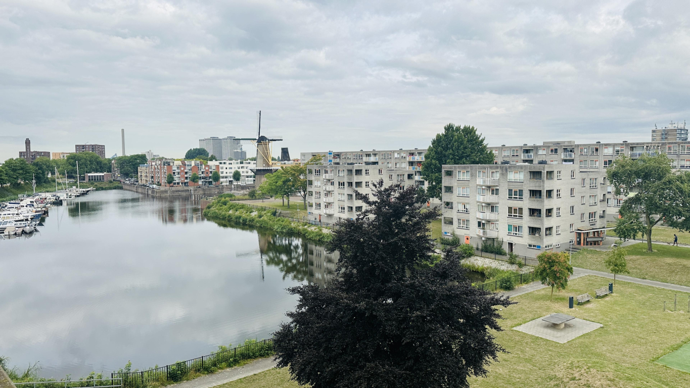 Foto 1 van Westzeedijk 737 in Rotterdam