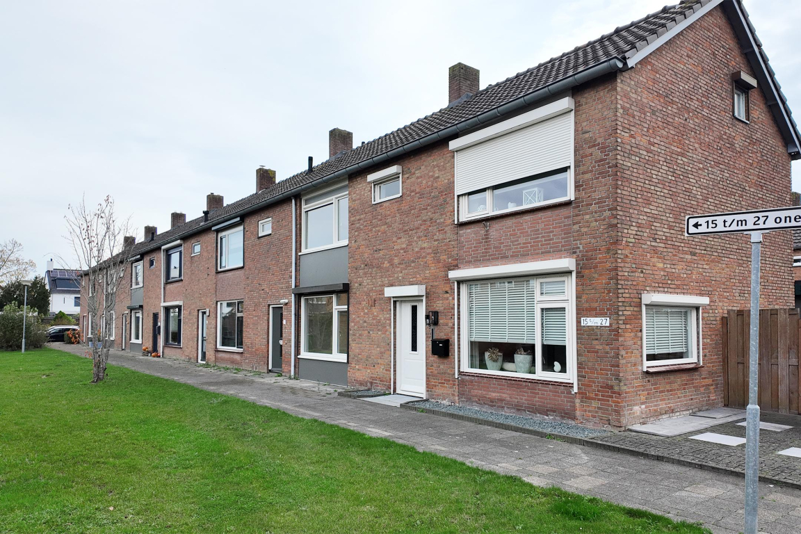 Foto 48 van Pieter de Hooghstraat 17 in Fijnaart