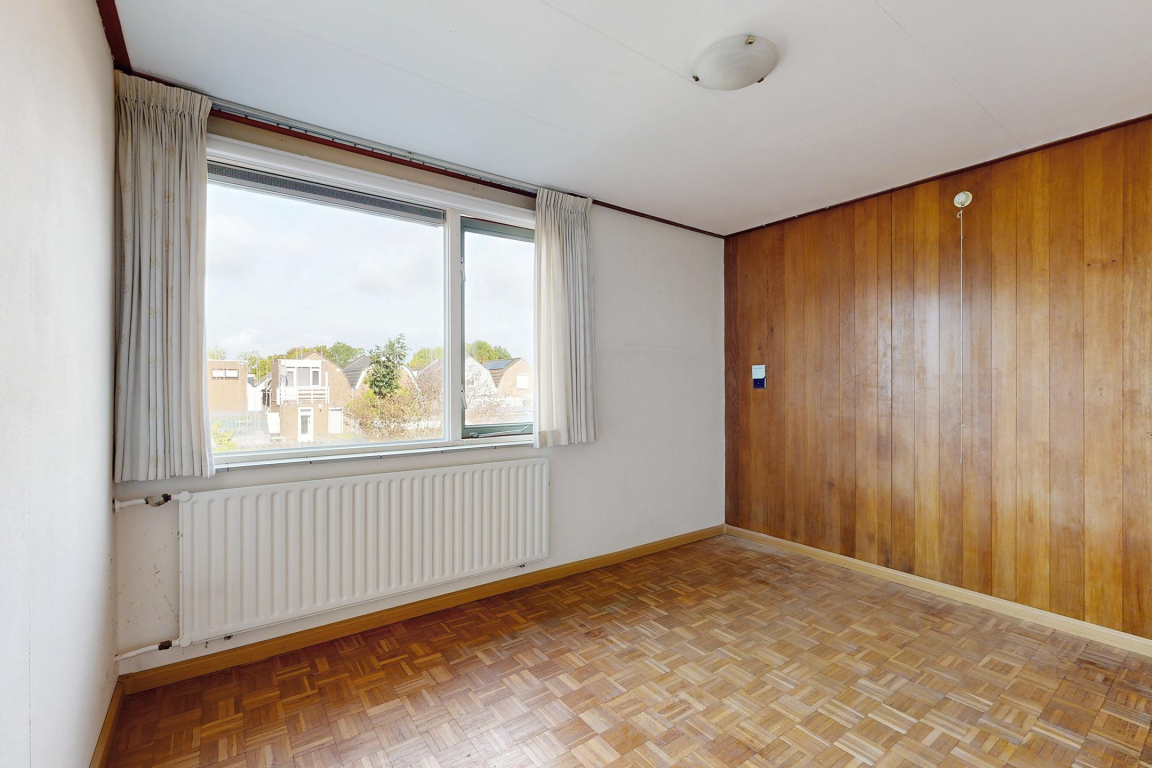 Foto 26 van Kortenaerstraat 18 in Dinteloord