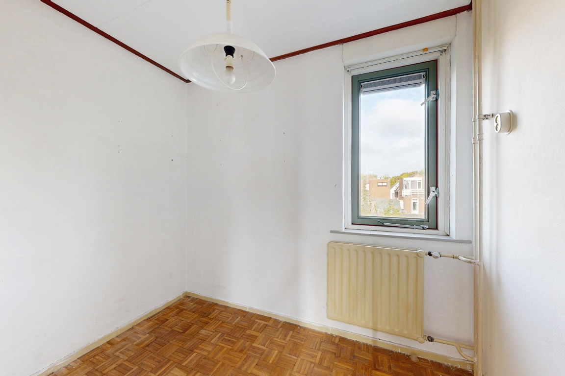 Foto 34 van Kortenaerstraat 18 in Dinteloord