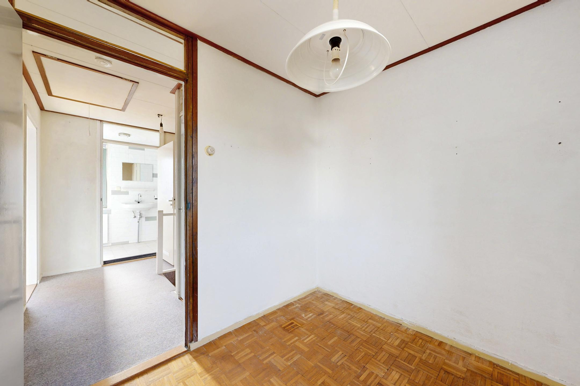 Foto 35 van Kortenaerstraat 18 in Dinteloord