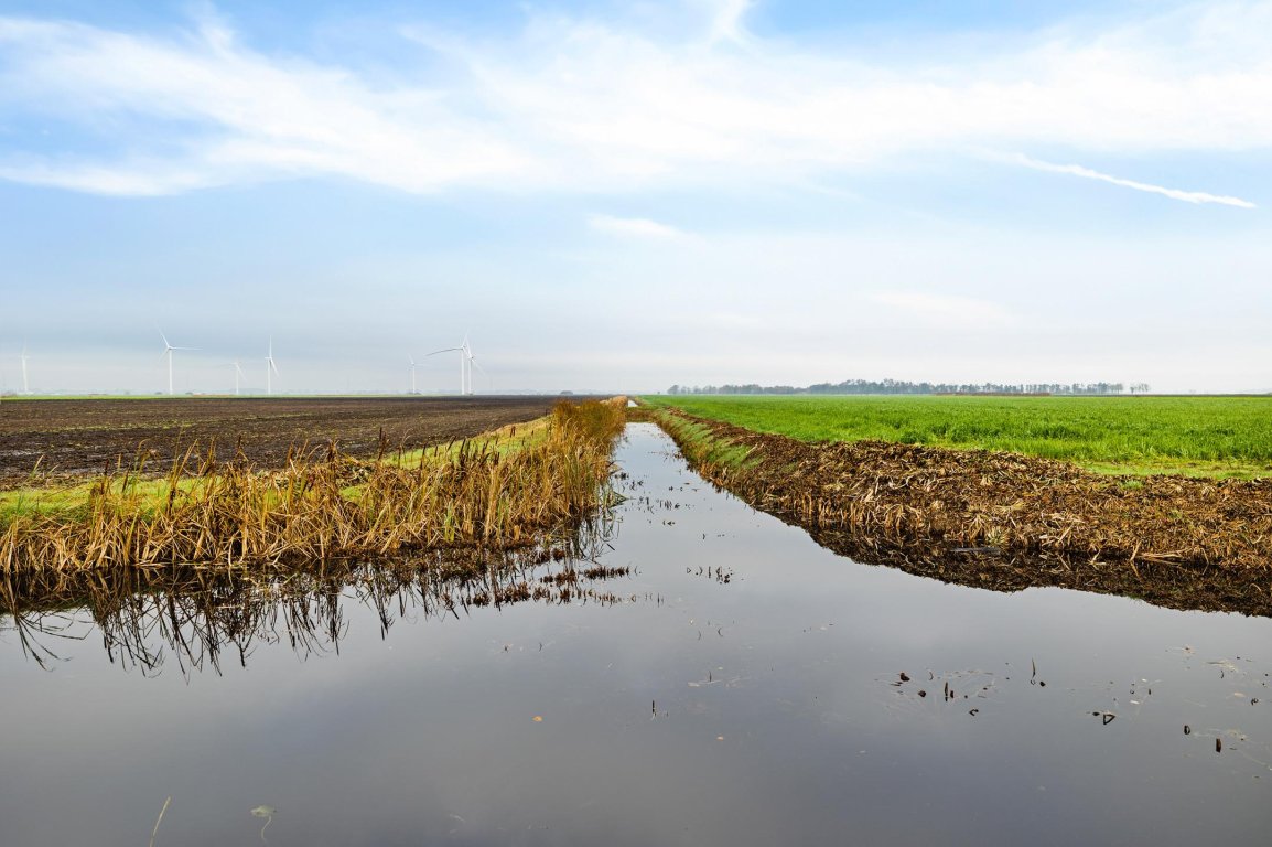Foto 26 van Kanaal B ZZ 165-I in Emmer-Compascuum