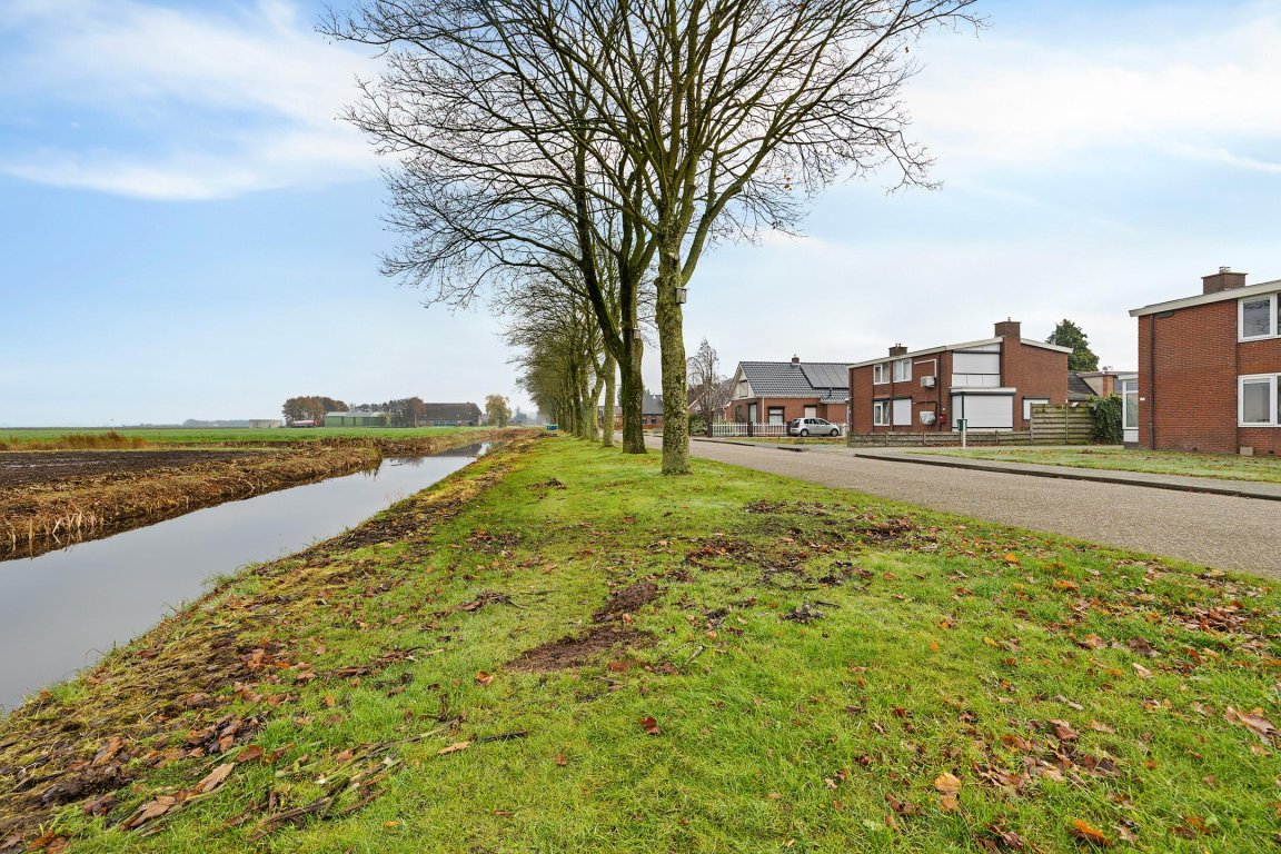 Foto 27 van Kanaal B ZZ 165-I in Emmer-Compascuum