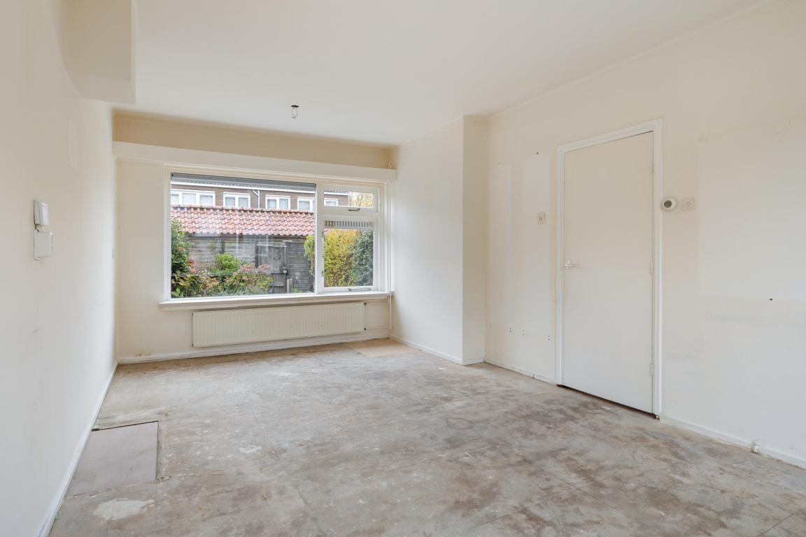 Foto 2 van Van Nijenrodestraat 33 in Hilversum