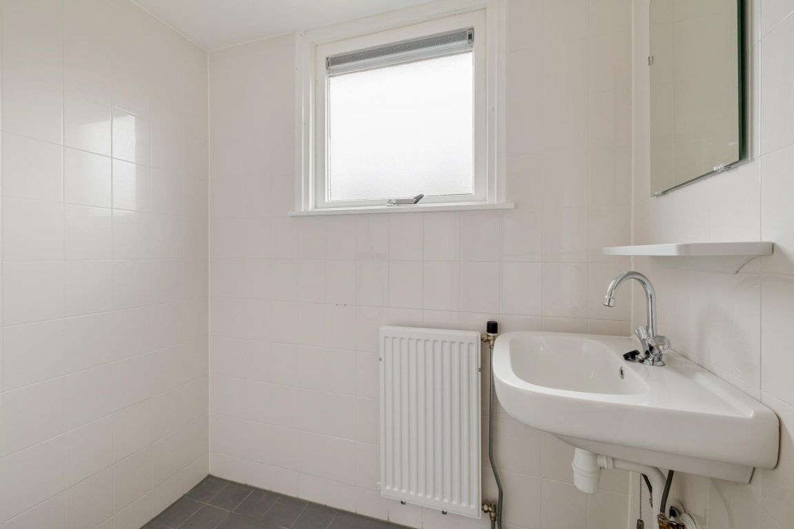 Foto 15 van Van Nijenrodestraat 33 in Hilversum