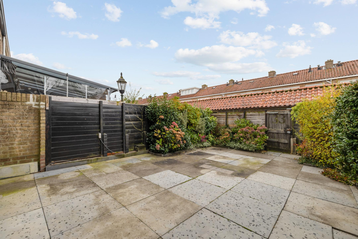 Foto 21 van Van Nijenrodestraat 33 in Hilversum