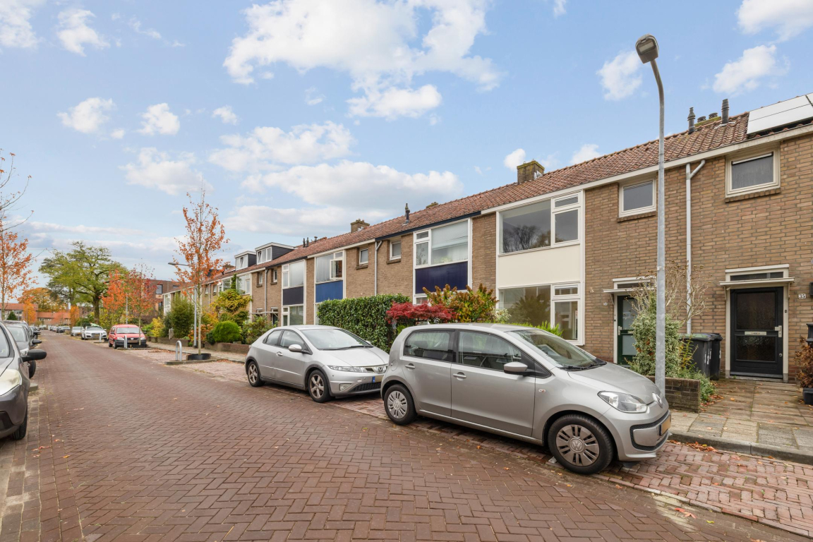 Foto 25 van Van Nijenrodestraat 33 in Hilversum