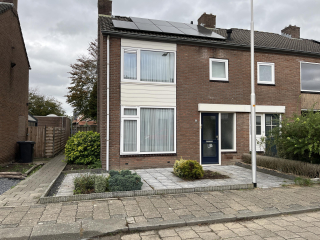 Nieuwstraat 16 in Hedel