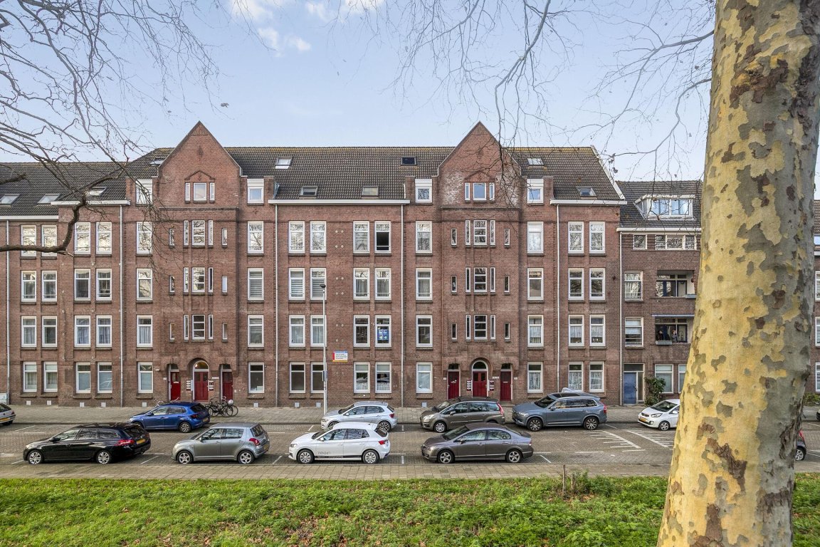 Foto 1 van Mathenesserdijk 34-B in Rotterdam