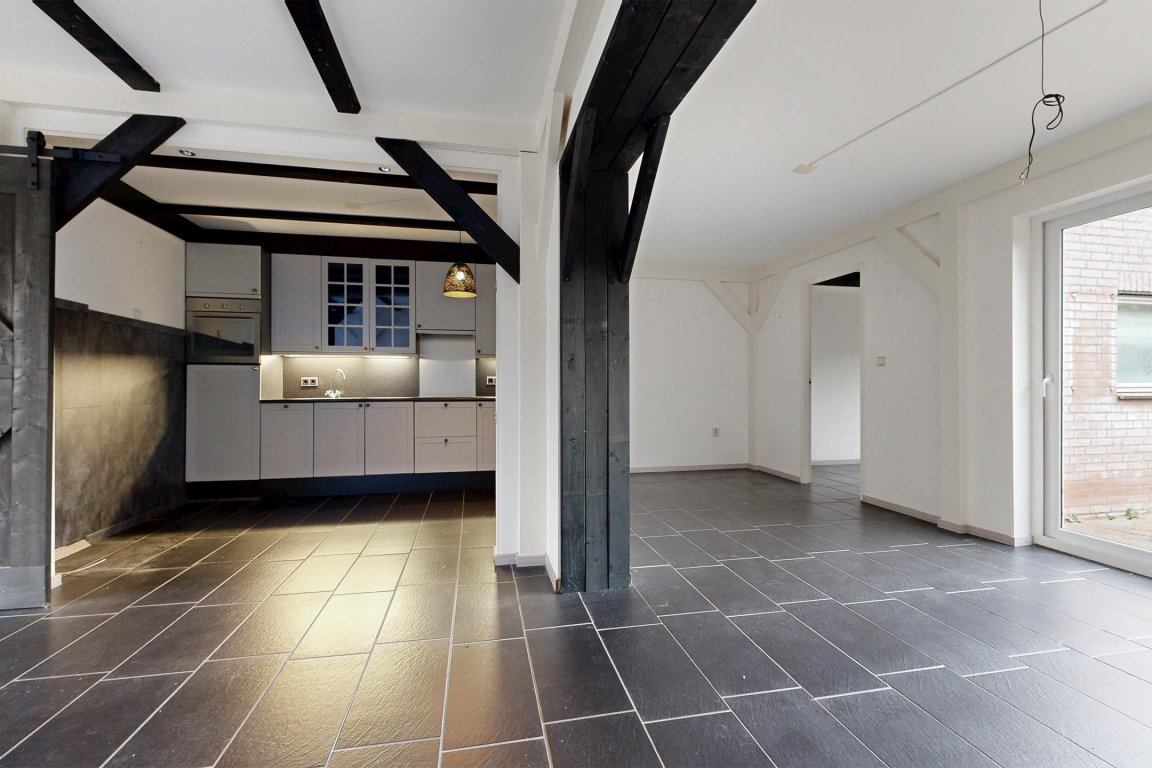 Foto 21 van Europastraat 9 in Dinteloord