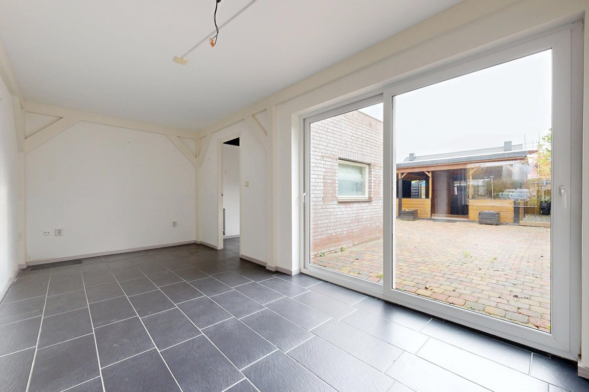 Foto 23 van Europastraat 9 in Dinteloord