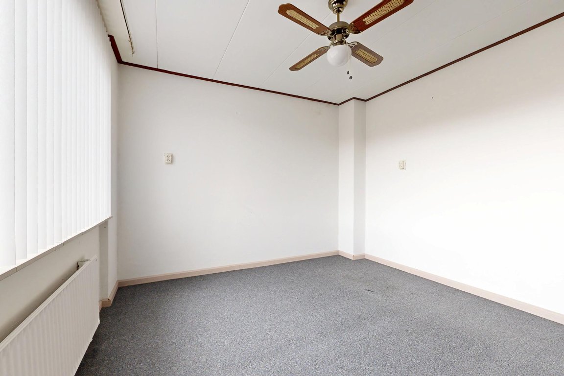 Foto 32 van Europastraat 9 in Dinteloord