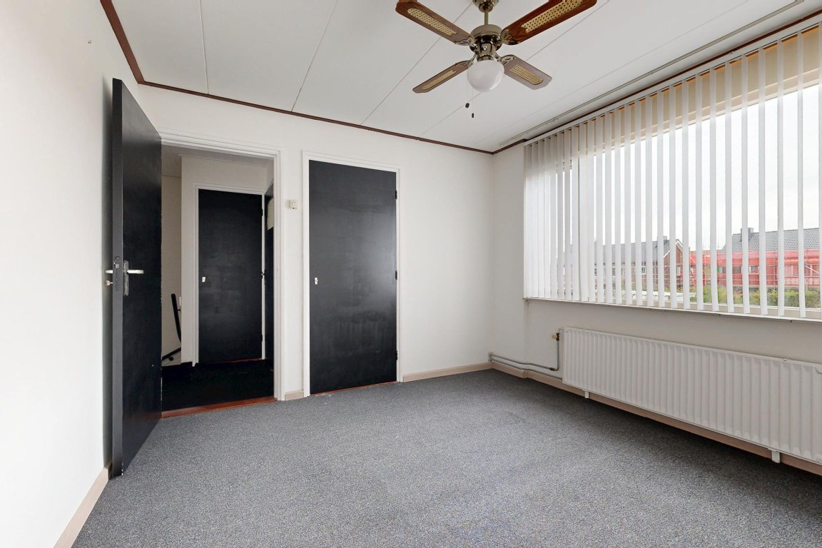 Foto 33 van Europastraat 9 in Dinteloord