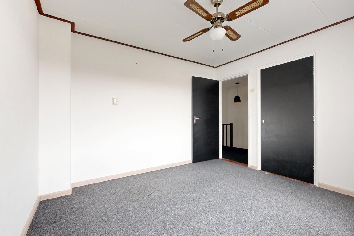 Foto 34 van Europastraat 9 in Dinteloord