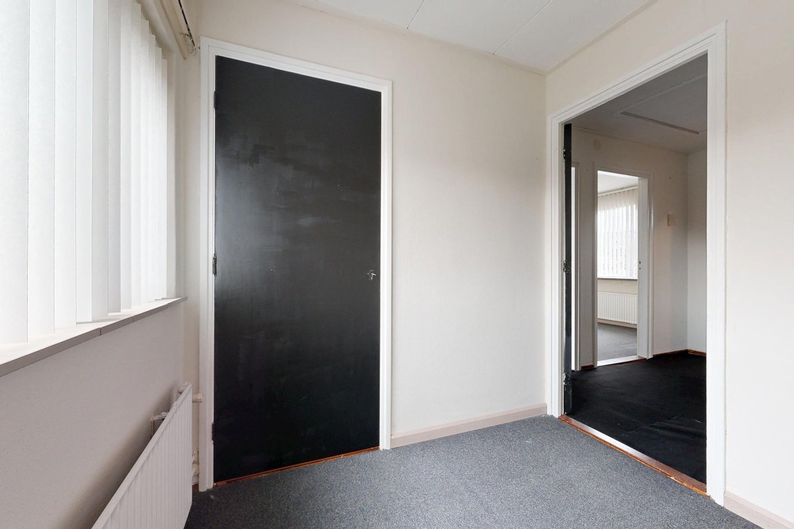 Foto 36 van Europastraat 9 in Dinteloord