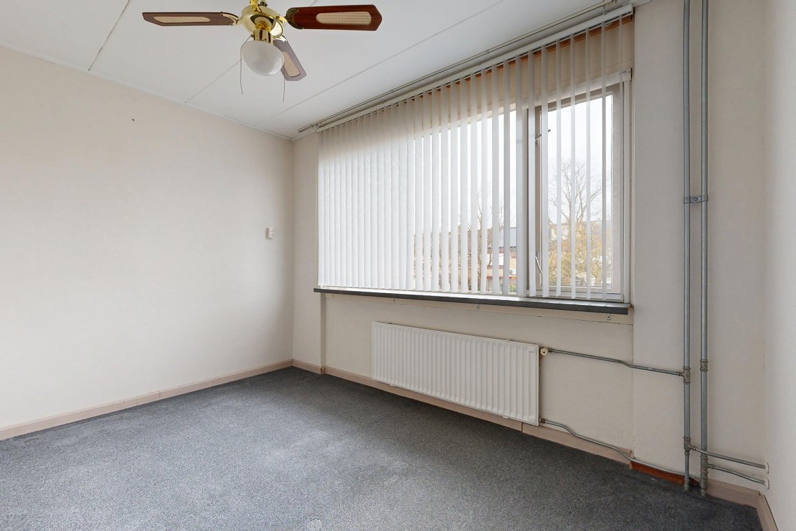 Foto 37 van Europastraat 9 in Dinteloord