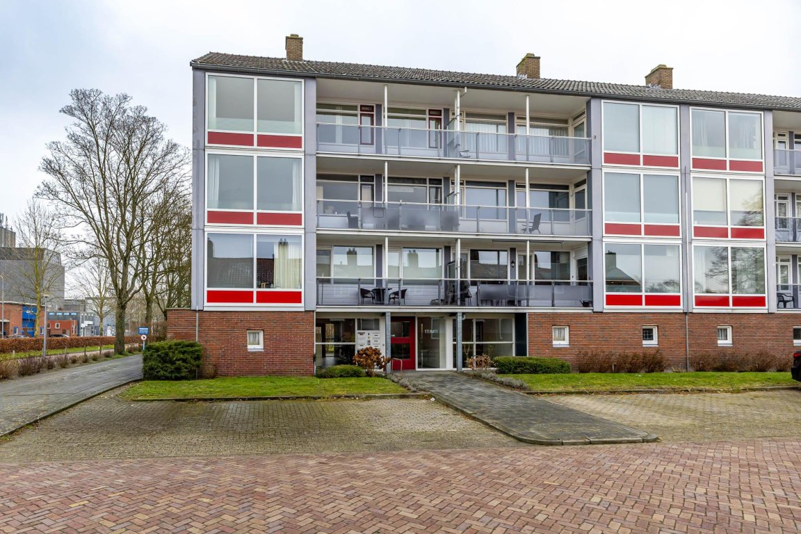 Foto 1 van van Linschotenstraat 5 in Hoogezand