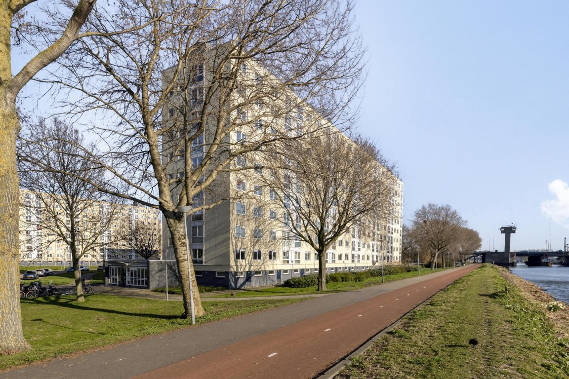 Foto 1 van Van Adrichemweg 177 in Rotterdam