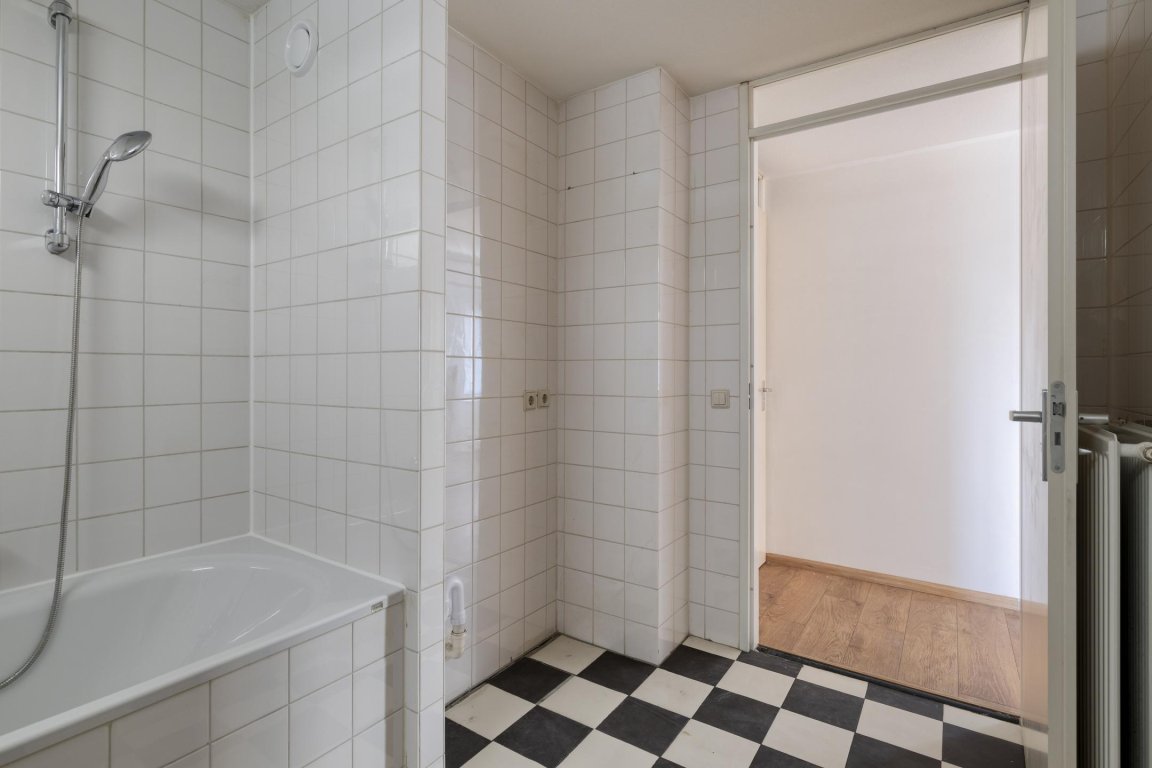 Foto 22 van Van Adrichemweg 177 in Rotterdam