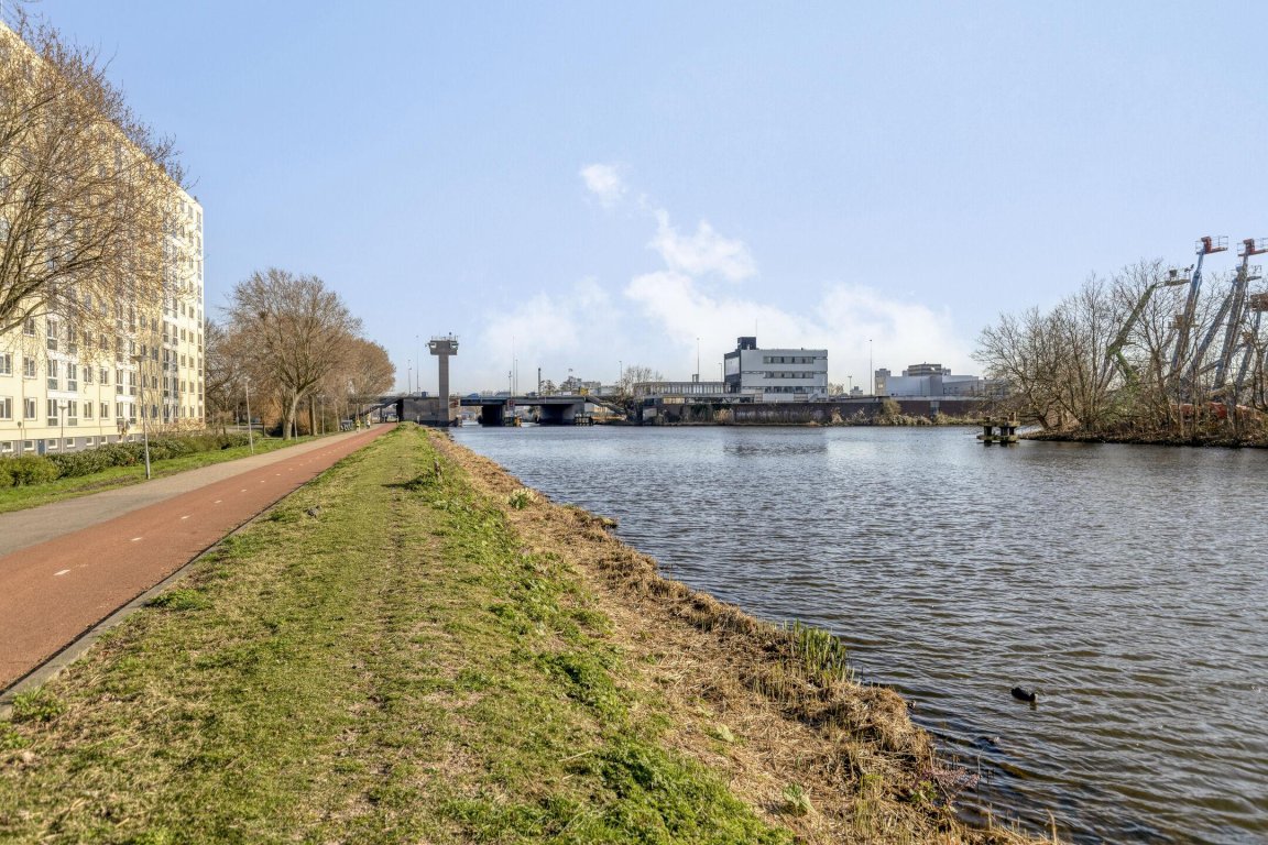 Foto 31 van Van Adrichemweg 177 in Rotterdam