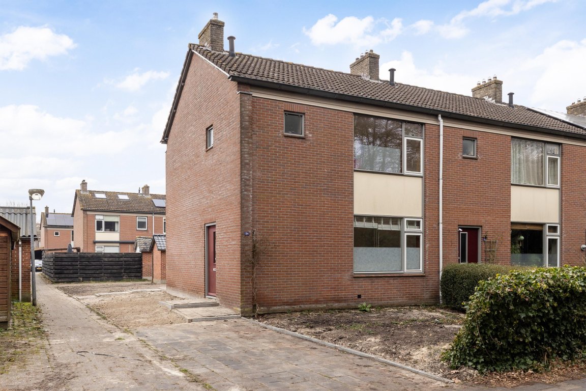 Foto 1 van Adelaarsweg 24 in Assen