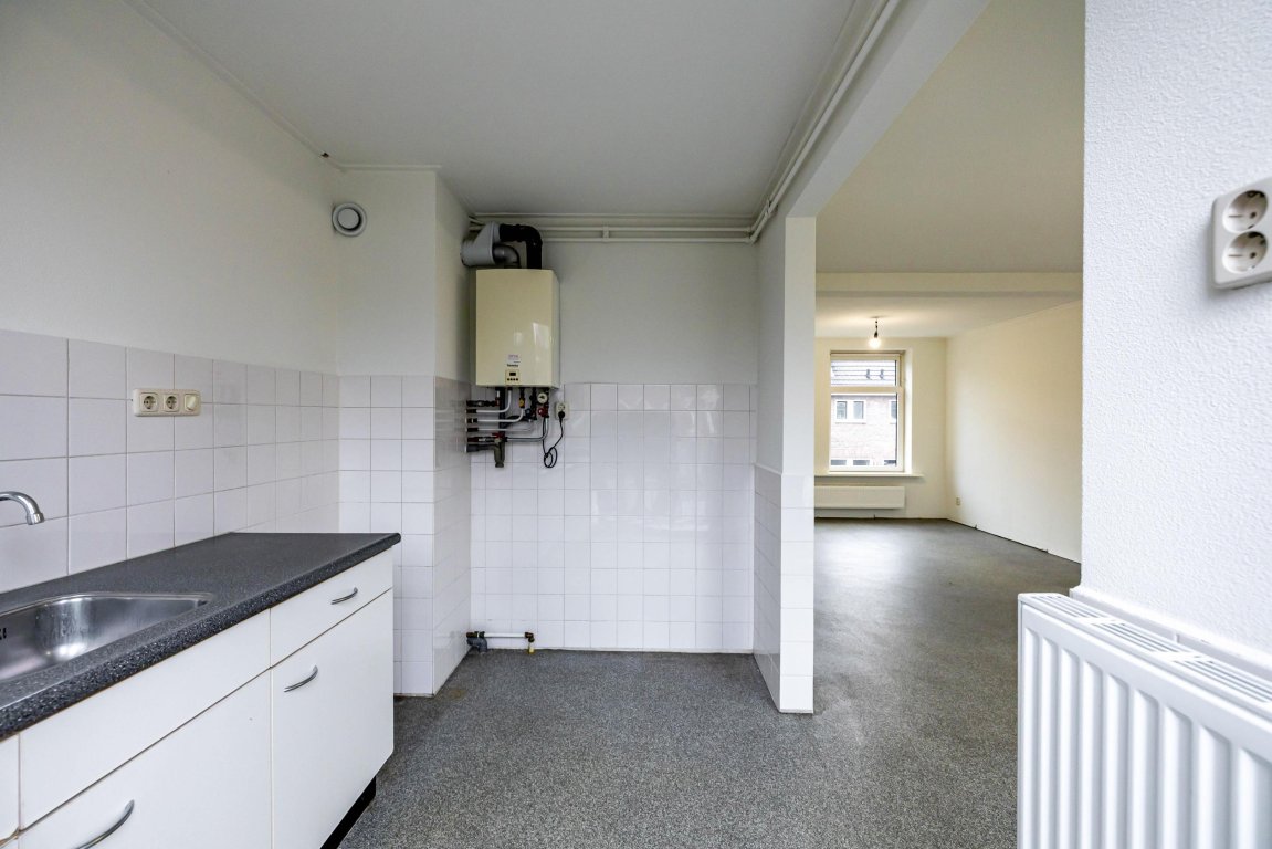 Foto 14 van Magna Petestraat 15-A in Groningen