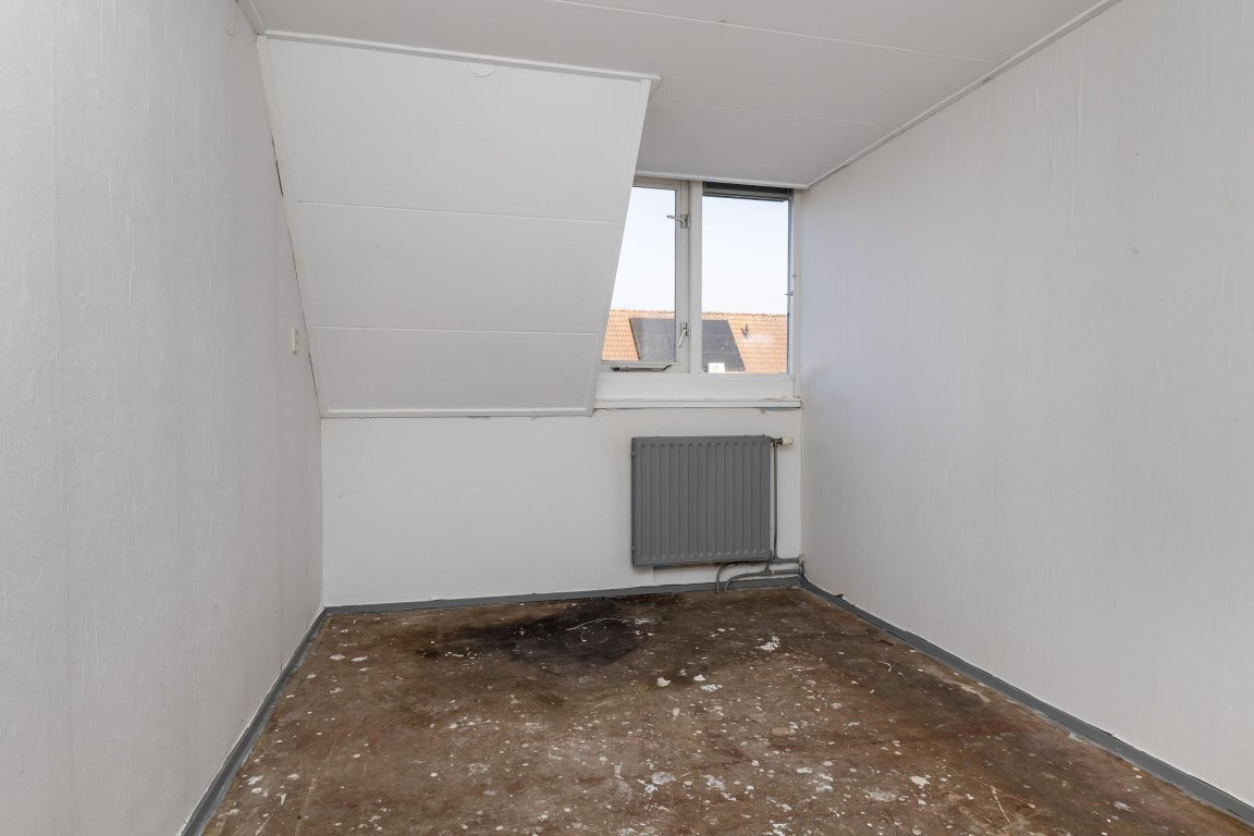 Foto 8 van J van der Veenstraat 36 in Hoogeveen