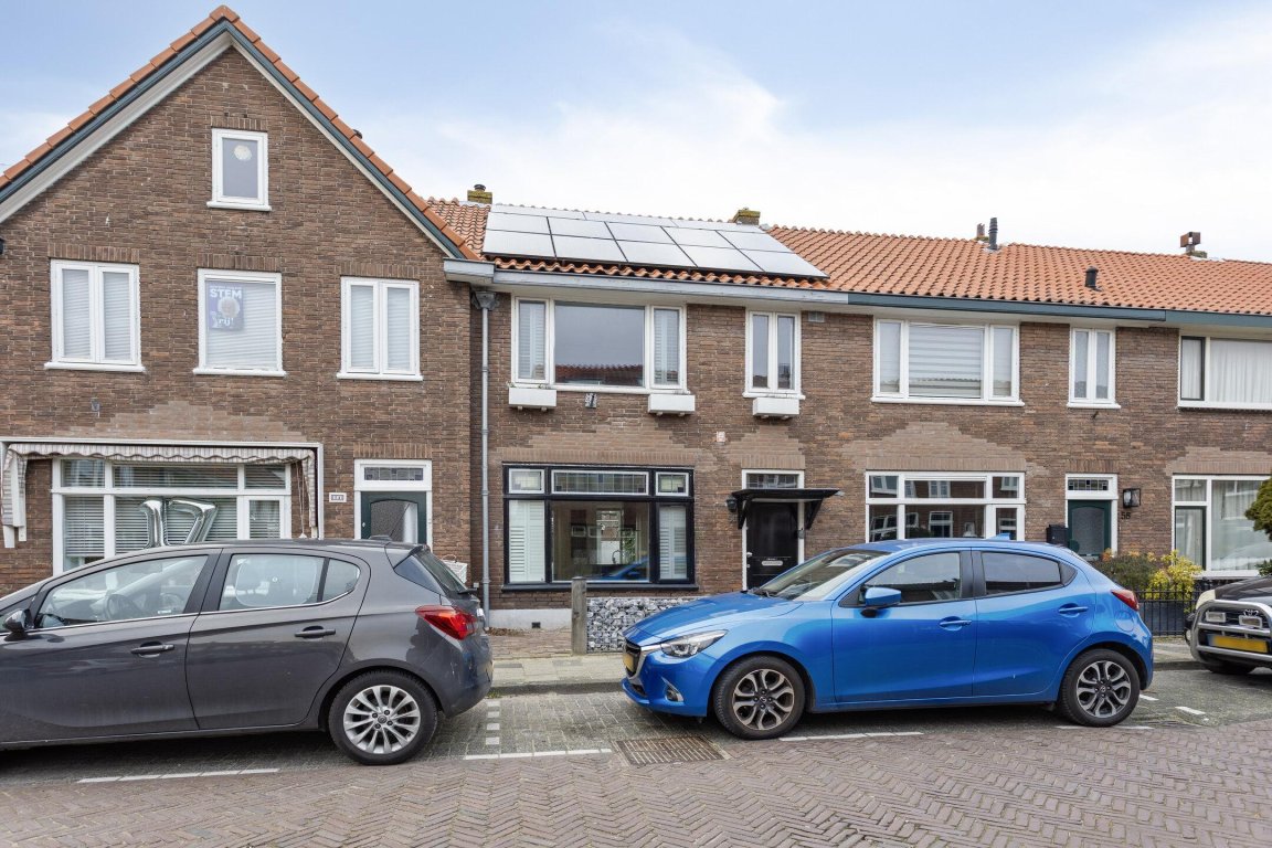 Foto 1 van Deken Waarestraat 56 in Beverwijk