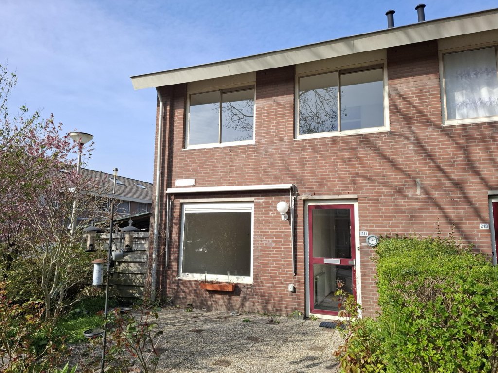 Foto 1 van Snoekenveen 211 in Spijkenisse