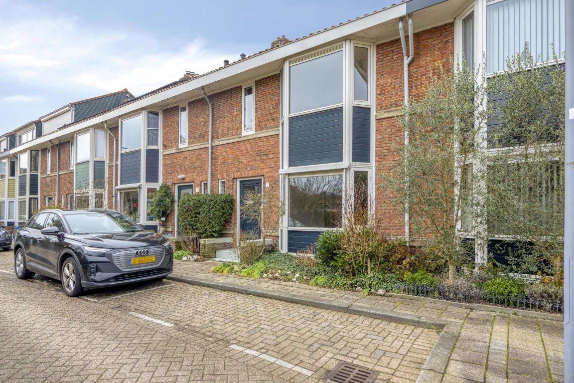 Foto 1 van Ligusterweg 1 in Rotterdam