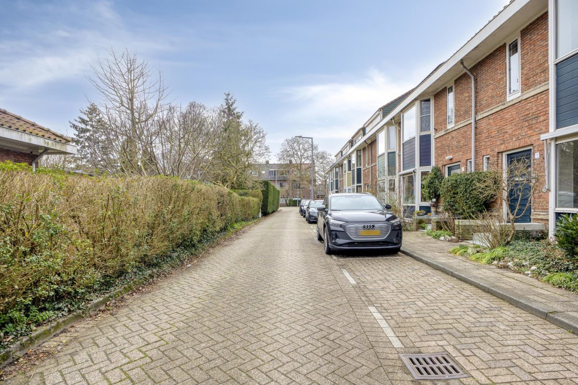 Foto 1 van Ligusterweg 1 in Rotterdam