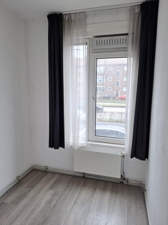 Foto 4 van Dorpsweg 161-A in Rotterdam