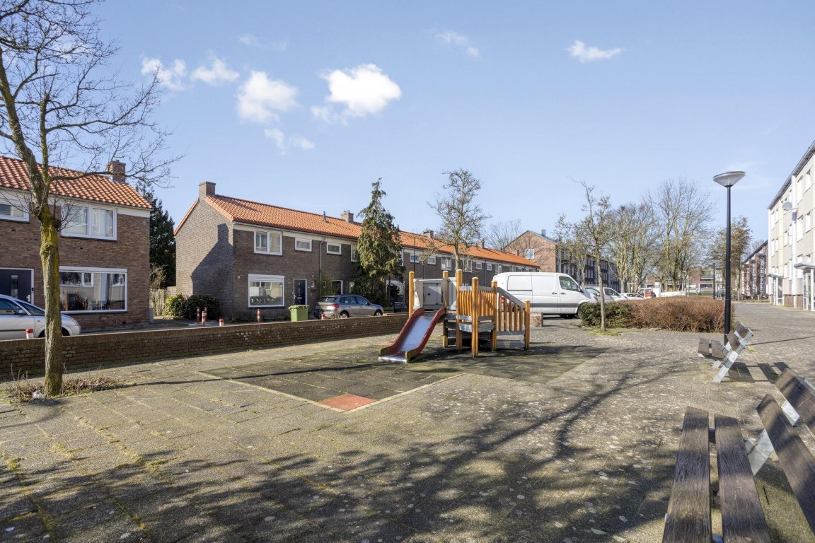 Foto 26 van Bremmersstraat 2 in Beverwijk