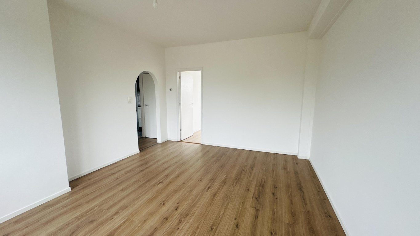 Foto 2 van Rilland Bathstraat 136 in Rotterdam