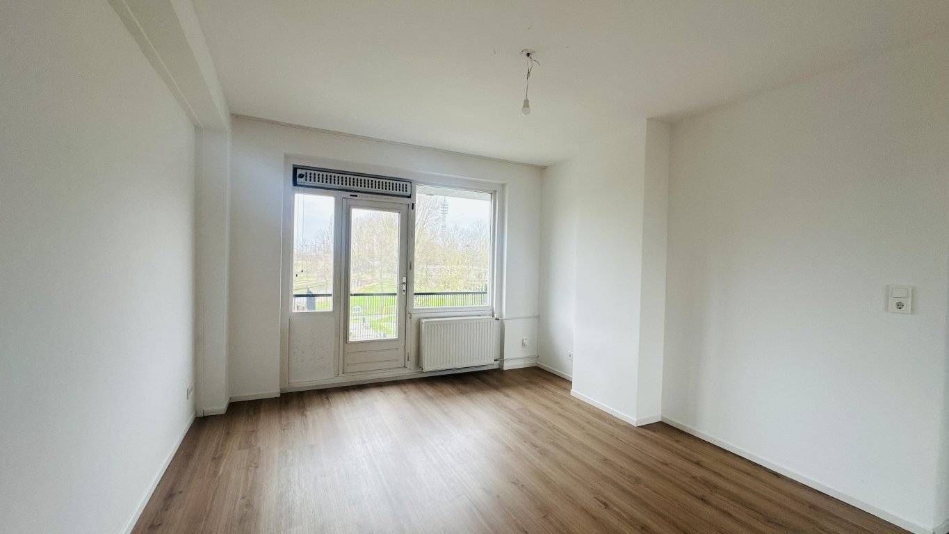 Foto 1 van Rilland Bathstraat 136 in Rotterdam