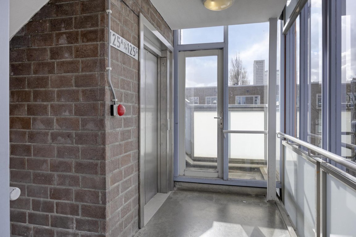 Foto 23 van Nieuwe Binnenweg 125-E in Rotterdam