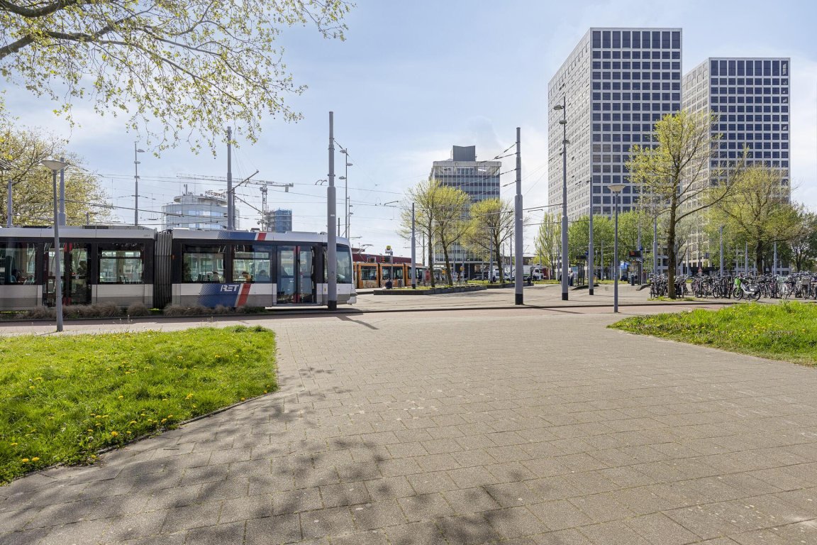 Foto 42 van Piet Paaltjensplein 77 in Rotterdam